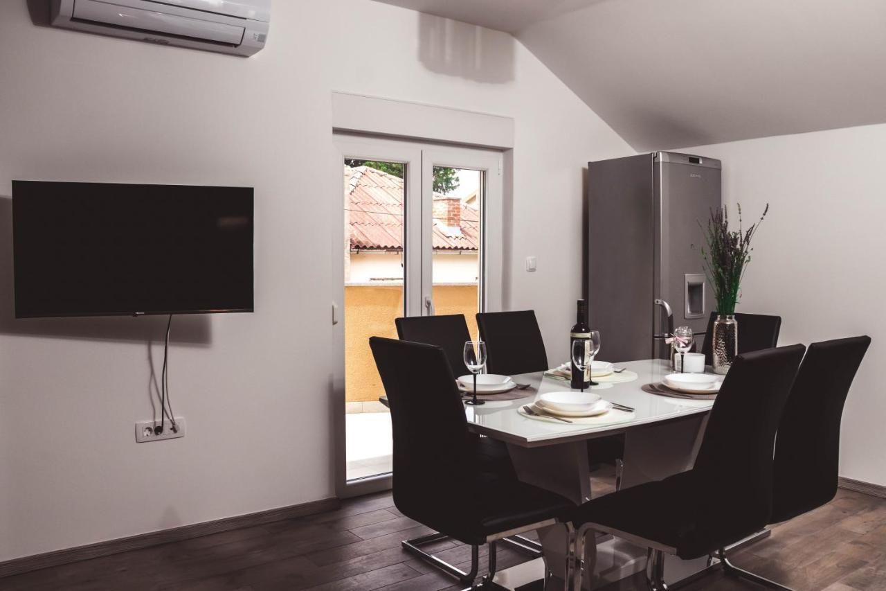 Apartmani Vuckovic Vodice Bagian luar foto