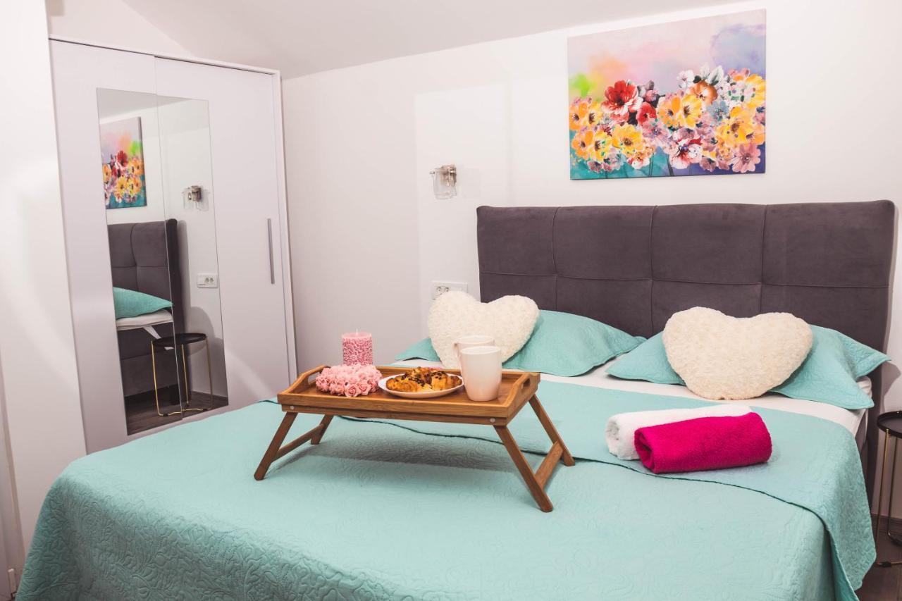 Apartmani Vuckovic Vodice Bagian luar foto